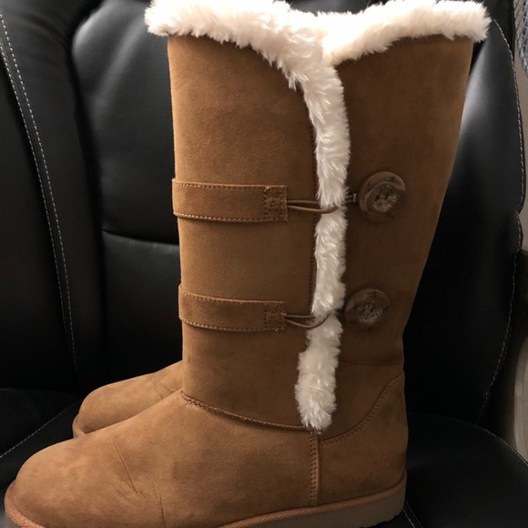 Shoes - Tan boots